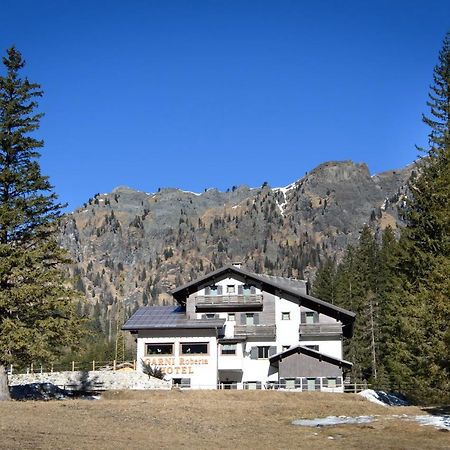 Hotel Garni Roberta Malga Ciapela Exterior foto